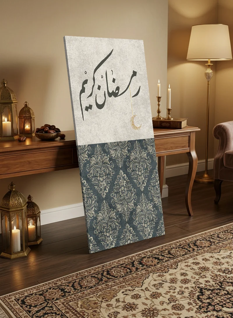 لوحة لوحة كانفاس على إطار خشبي مع حامل خلفي بتصميم رمضان كريم